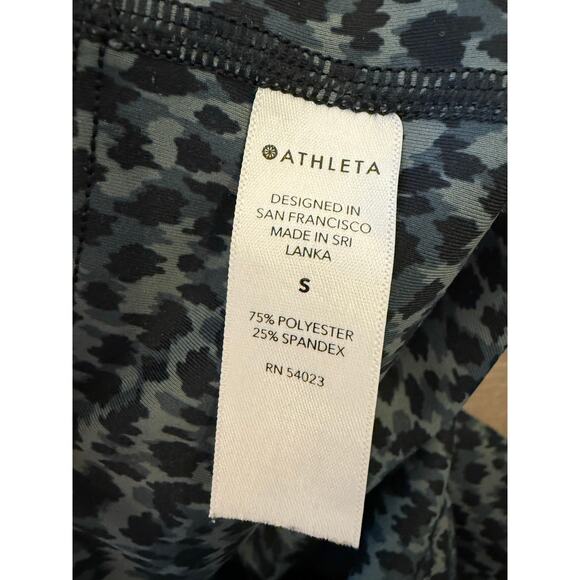ATHLETA Ultimate Printed Shortie Compression Shorts Workout Women size S - Picture 6 of 8